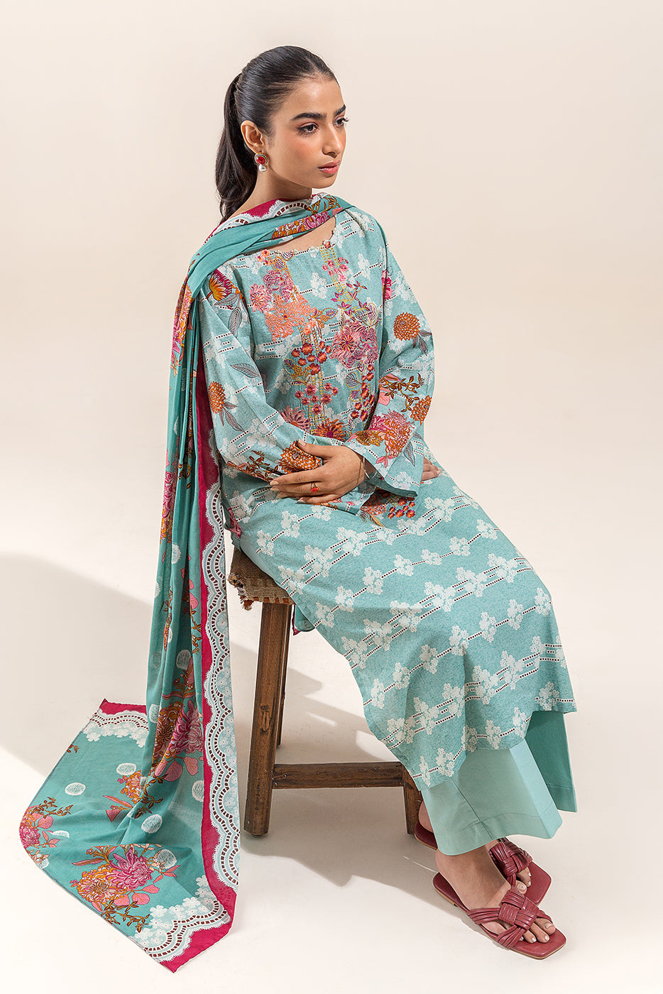 2 PIECE EMBROIDERED LAWN SUIT-DUSTY AQUA (UNSTITCHED)