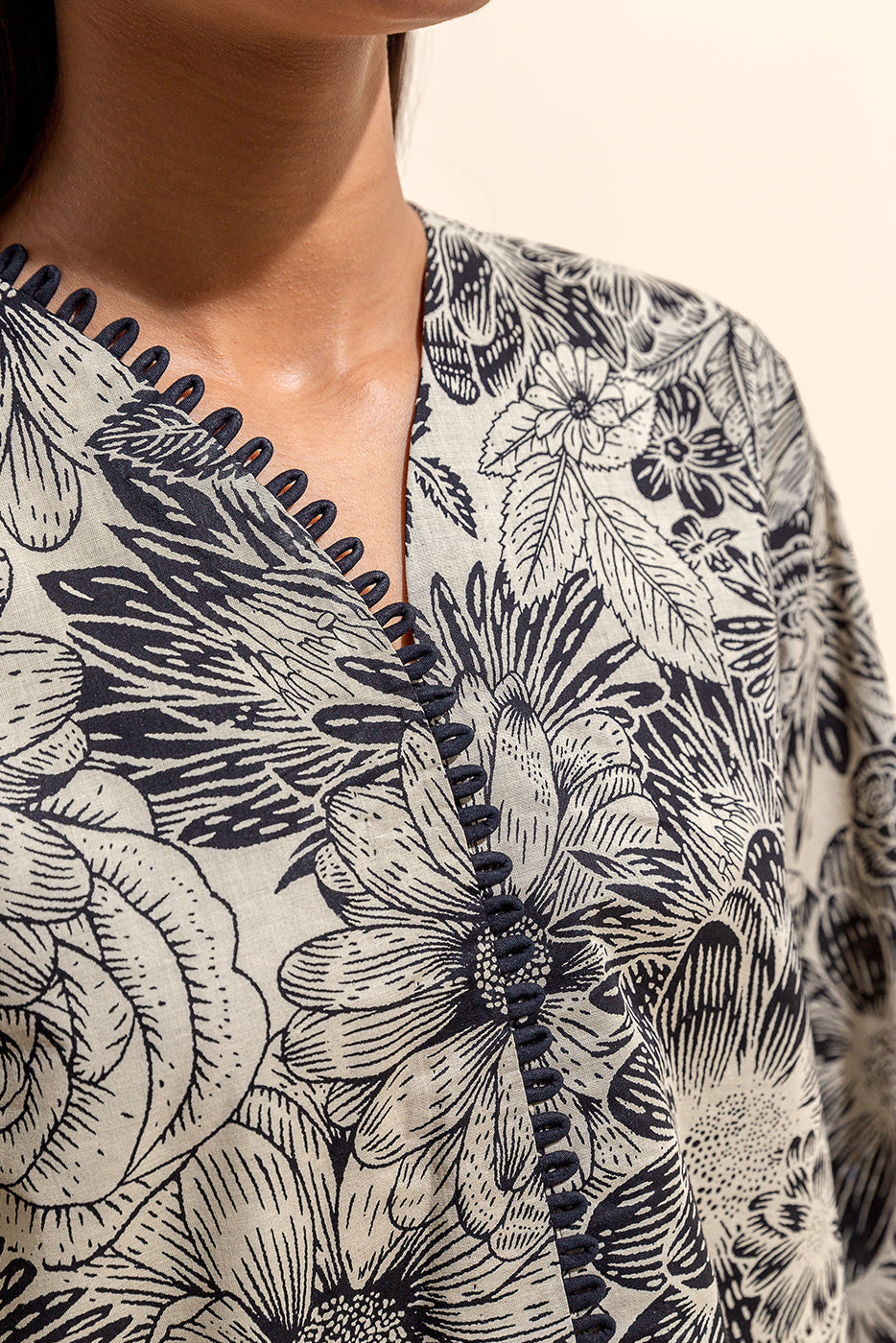 2 PIECE PRINTED LAWN SUIT-YIN YANG (UNSTITCHED)