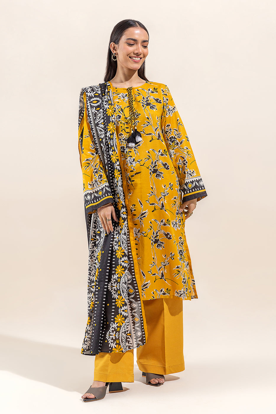 2 PIECE PRINTED LAWN SUIT-YELLOW MIST (UNSTITCHED)