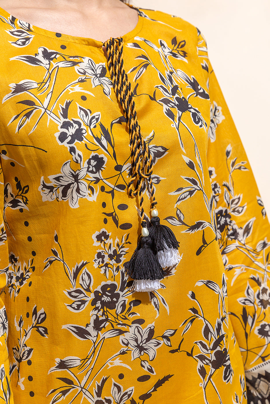 2 PIECE PRINTED LAWN SUIT-YELLOW MIST (UNSTITCHED)
