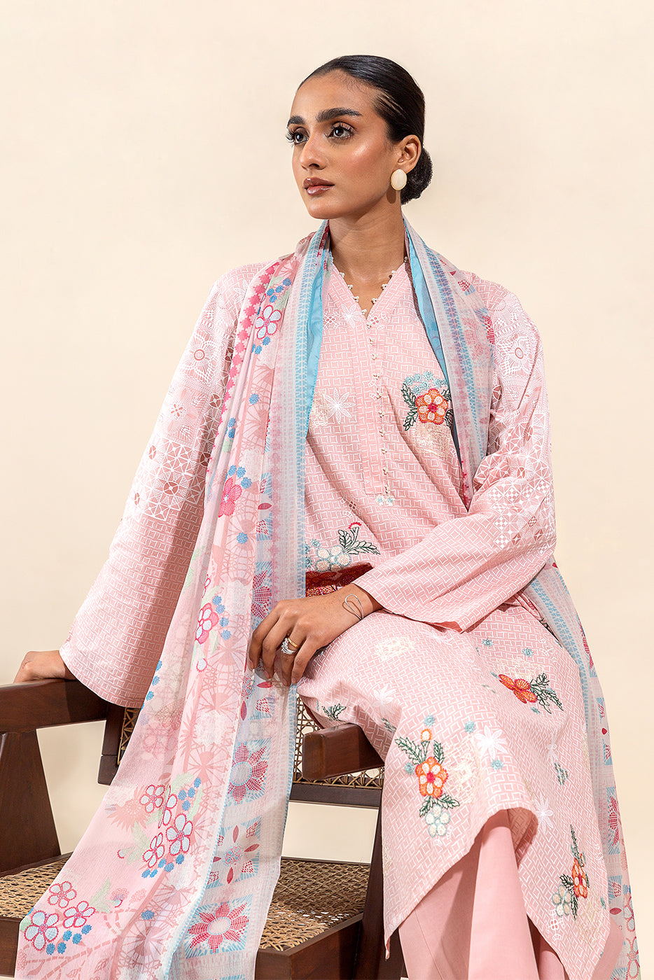 3 PIECE EMBROIDERED LAWN SUIT-ORNATE BLUSH (UNSTITCHED) - BEECHTREE