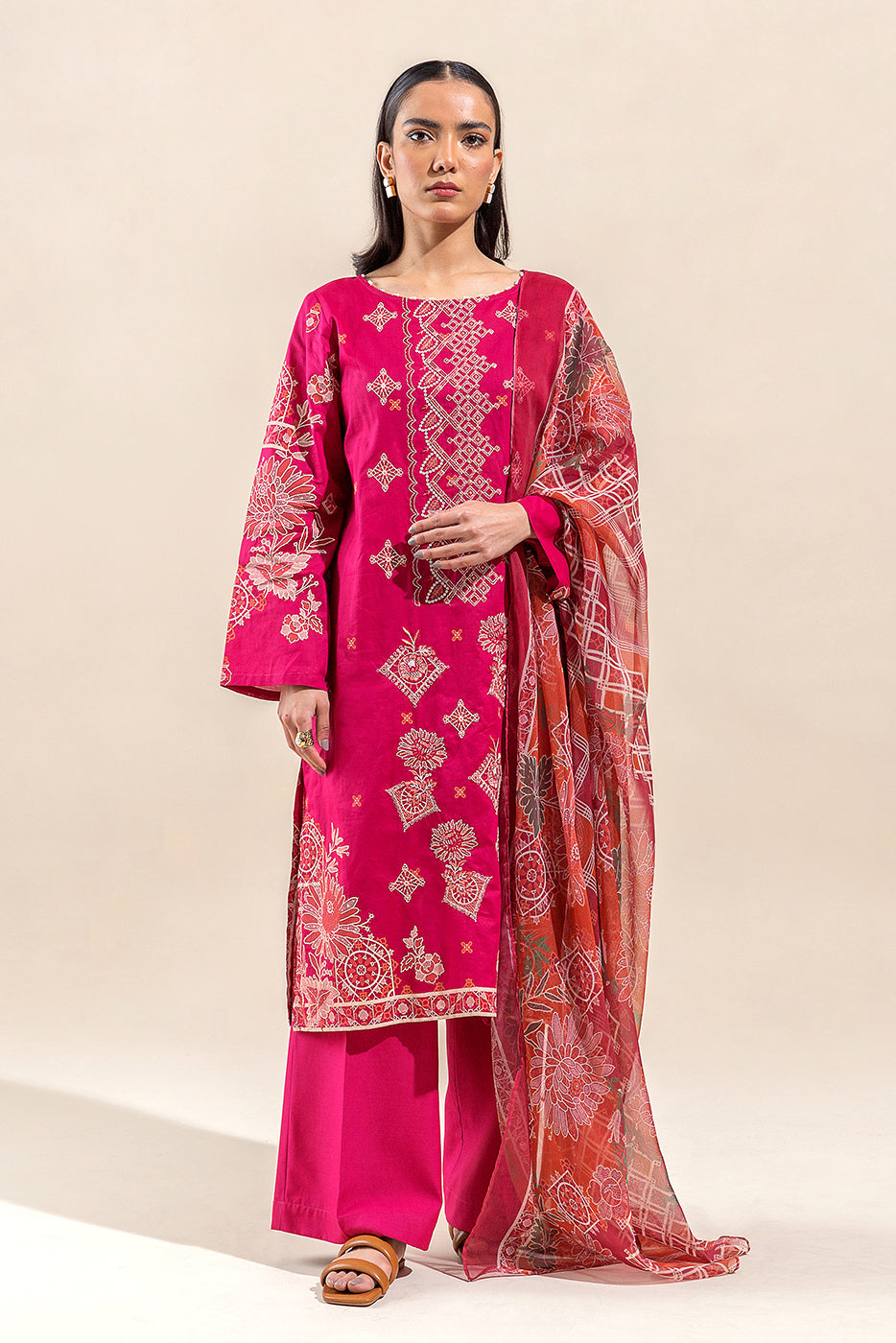 3 PIECE EMBROIDERED LAWN SUIT-SCARLET STONE (UNSTITCHED)