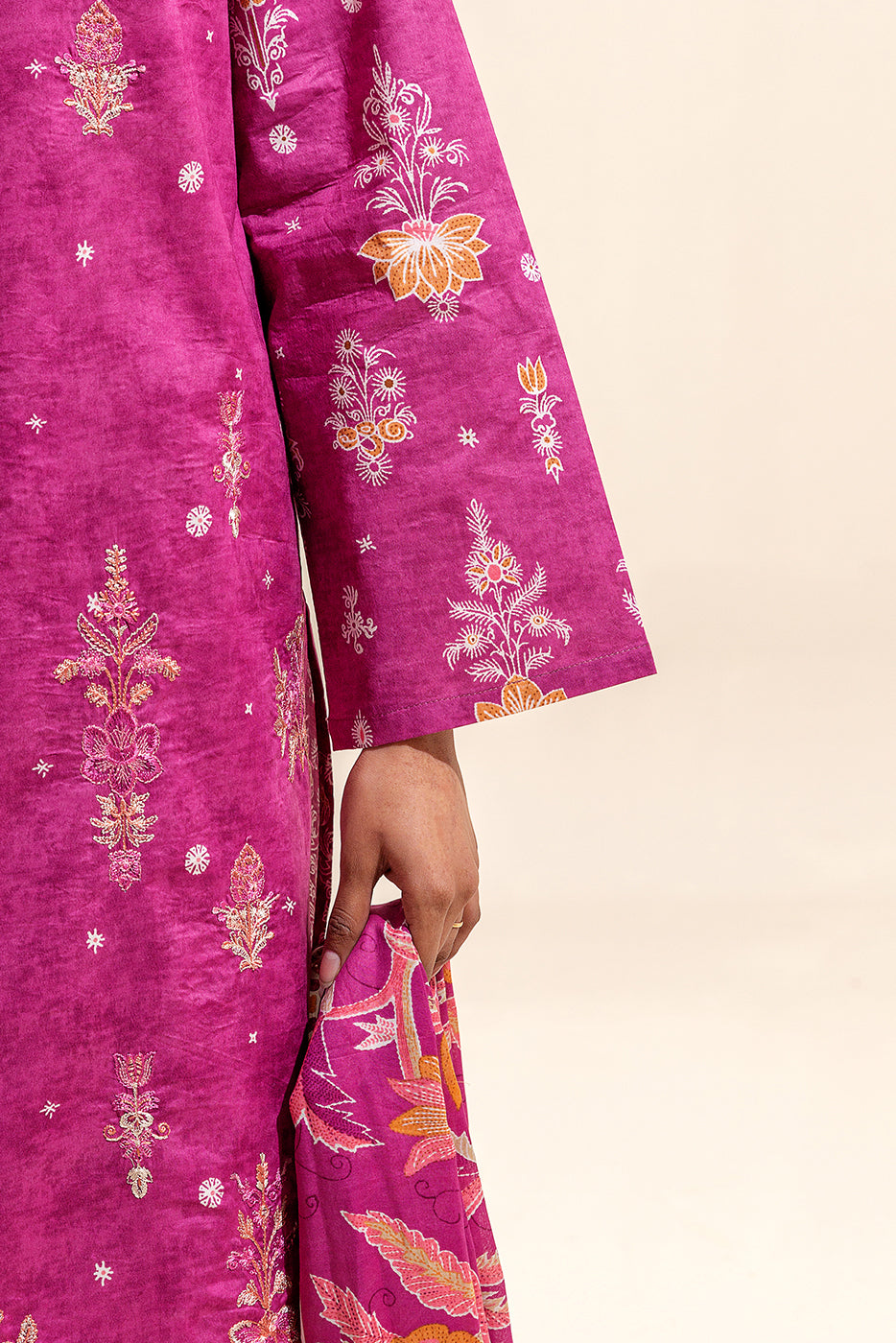 3 PIECE EMBROIDERED LAWN SUIT-FUSHIA DREAM (UNSTITCHED)