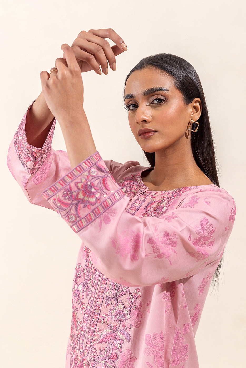 Lush Blush Embroidered Jacquard Suit - Elegant 2-Piece Ensemble"