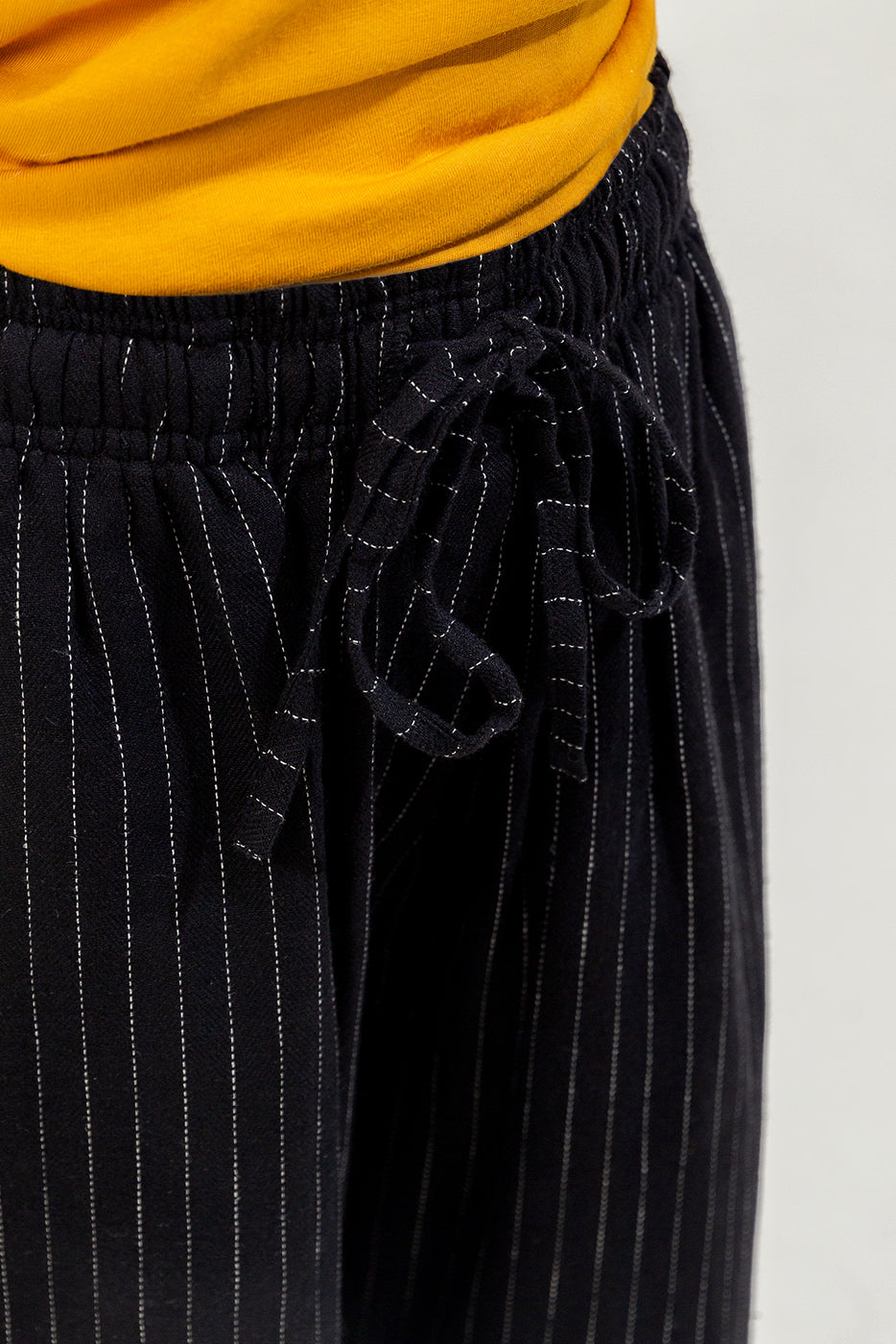 STRIPED TAPERED TROUSER