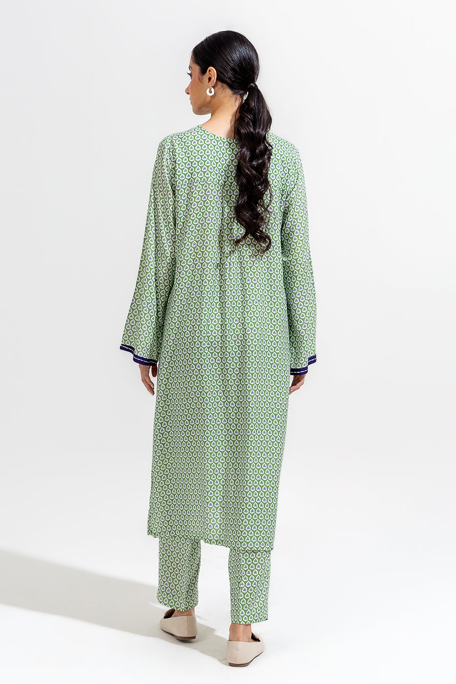 2 PIECE PRINTED VISCOSE SUIT (PRET)