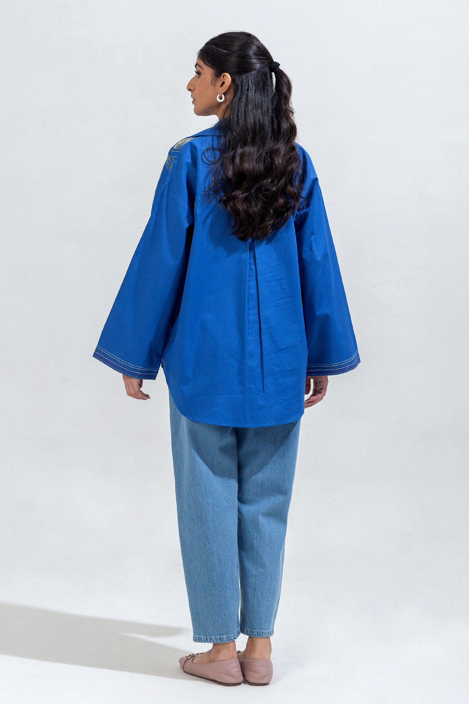 EMBROIDERED CAMBRIC TOP (PRET)