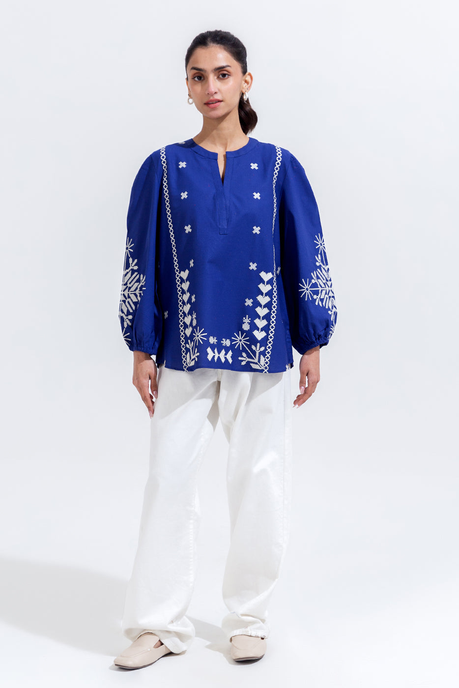 EMBROIDERED CAMBRIC TOP (PRET)