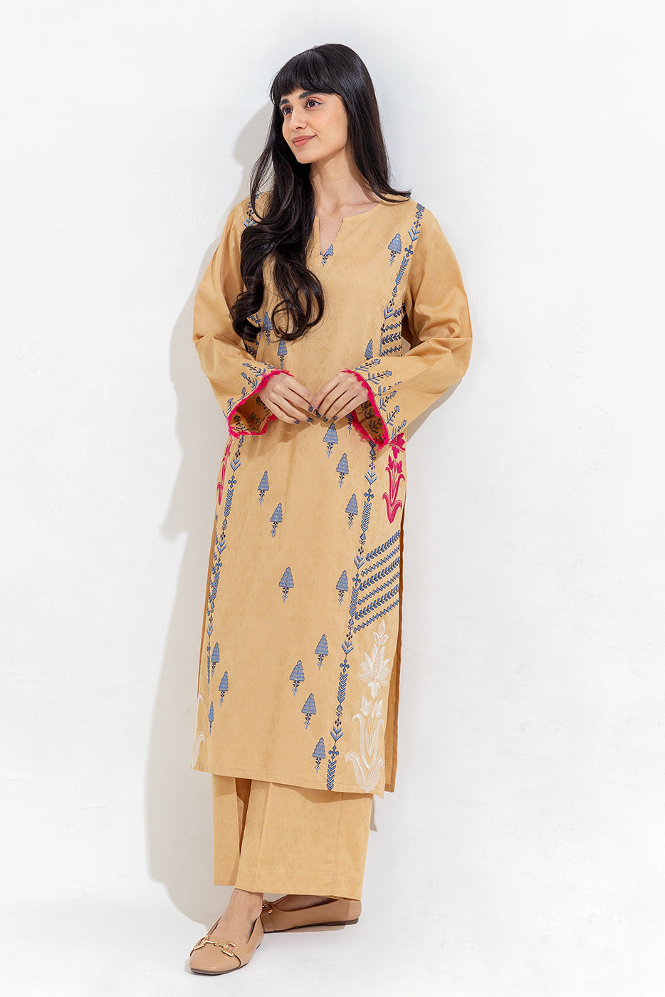 2 PIECE EMBROIDERED CAMBRIC JACQUARD SUIT (PRET)