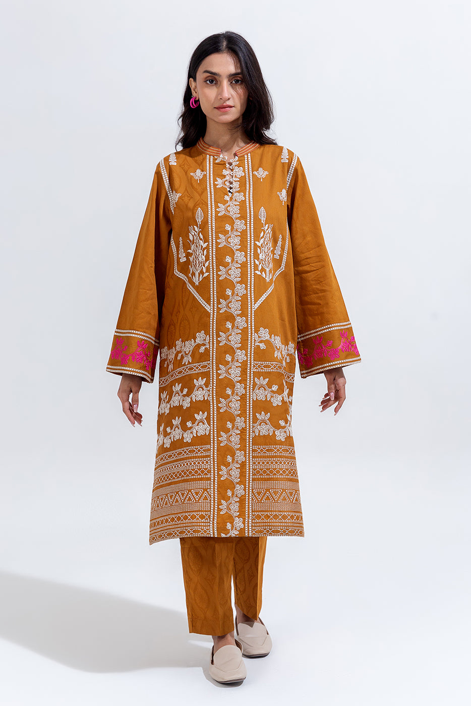 2 PIECE EMBROIDERED CAMBRIC JACQUARD SUIT (PRET)