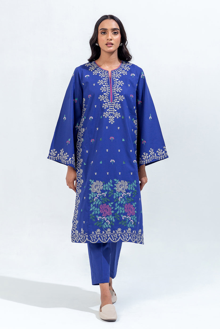 2 PIECE EMBROIDERED CAMBRIC SUIT (PRET)