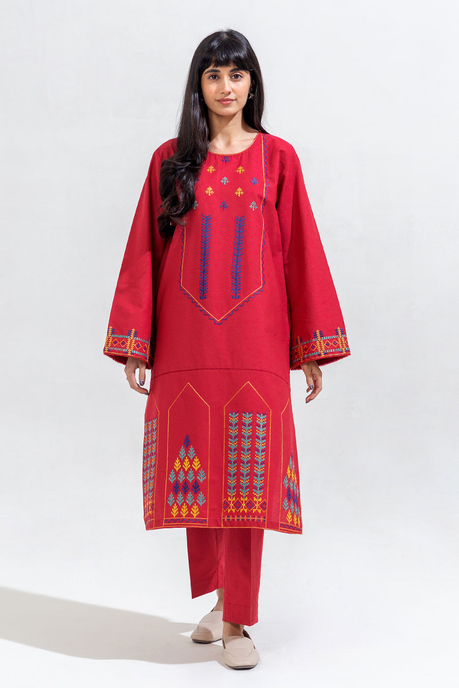 2 PIECE EMBROIDERED CAMBRIC SUIT (PRET)