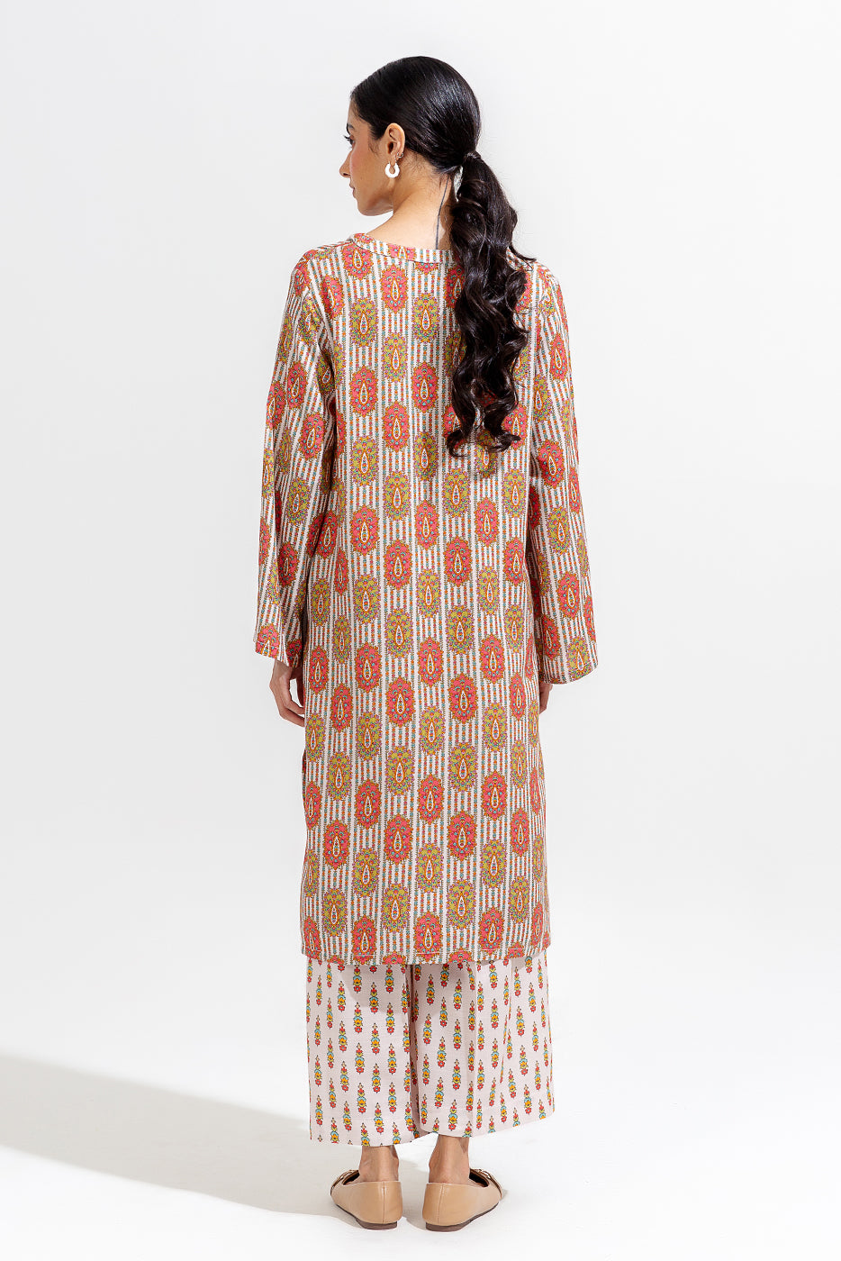 2 PIECE PRINTED VISCOSE SUIT (PRET)