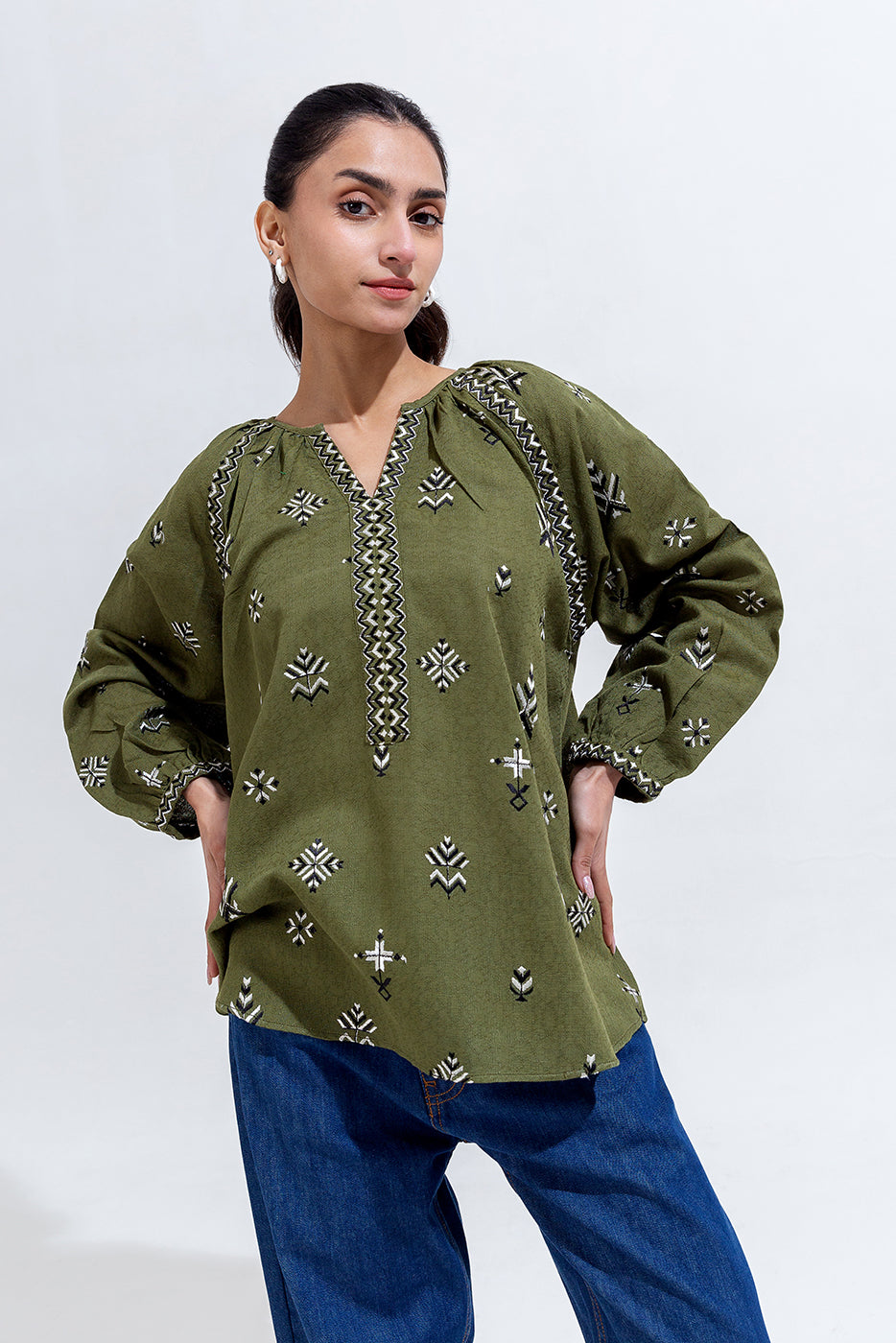 EMBROIDERED KHADDAR JACQUARD TOP (PRET)