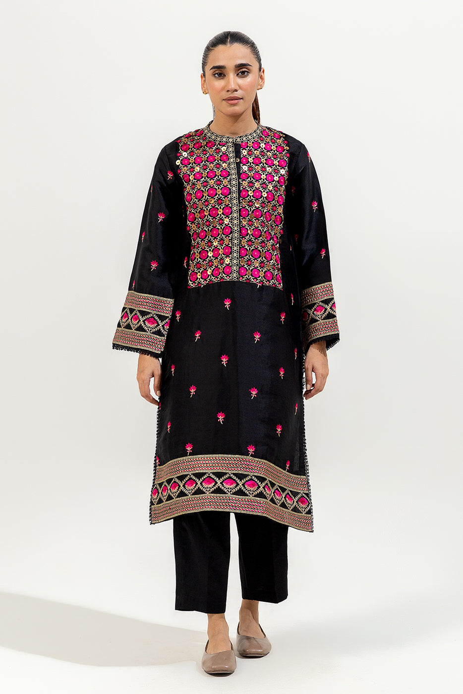 2 PIECE EMBROIDERED SILK SUIT (LUXURY-PRET)