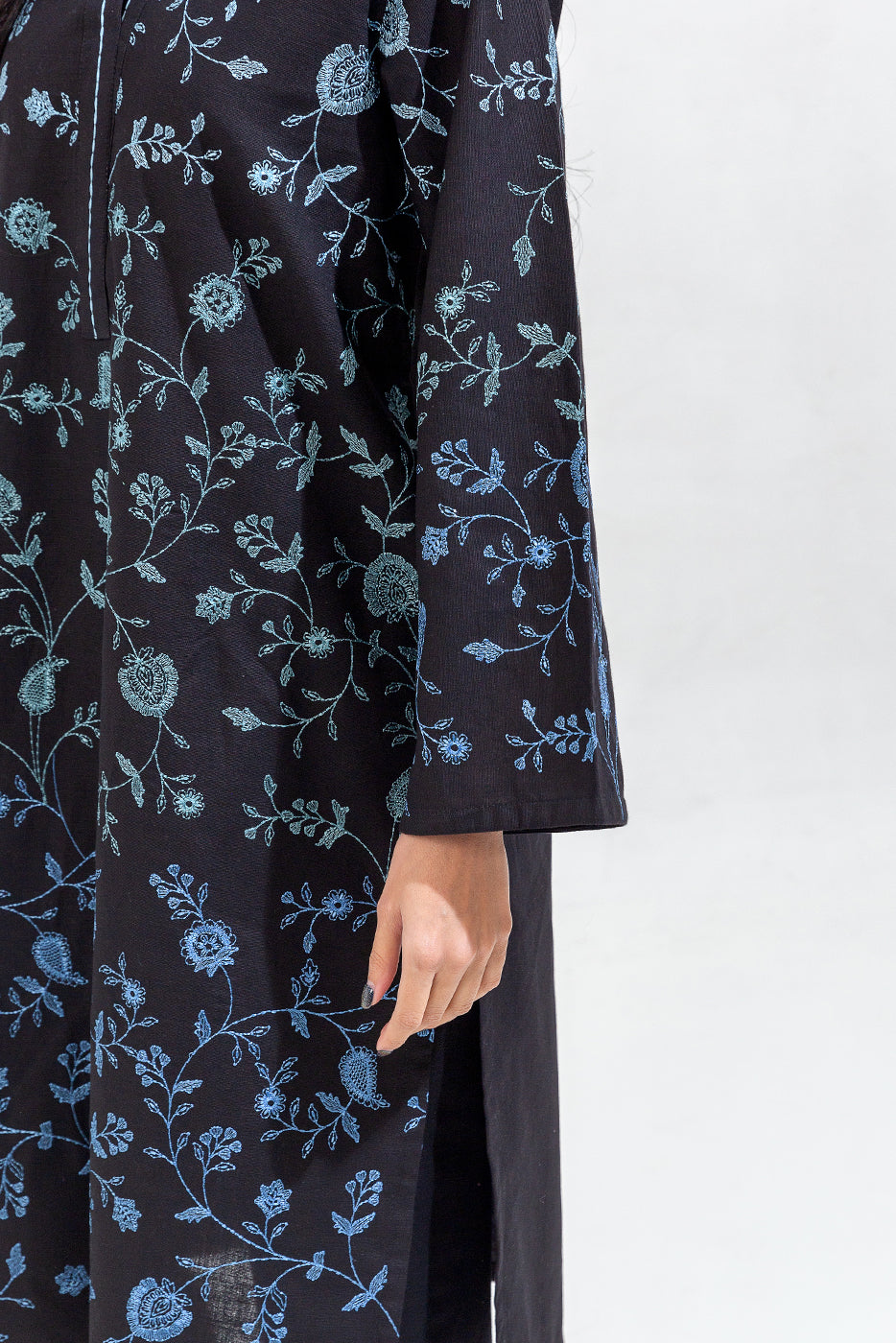 2 PIECE EMBROIDERED KHADDAR SUIT (PRET)