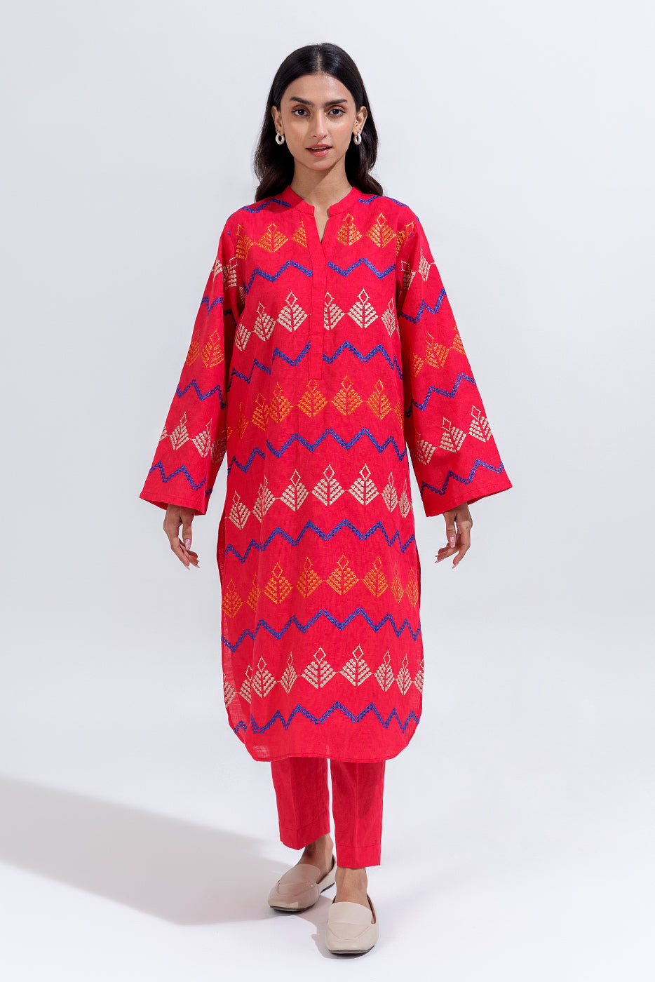 2 PIECE EMBROIDERED KHADDAR JACQUARD SUIT (PRET)