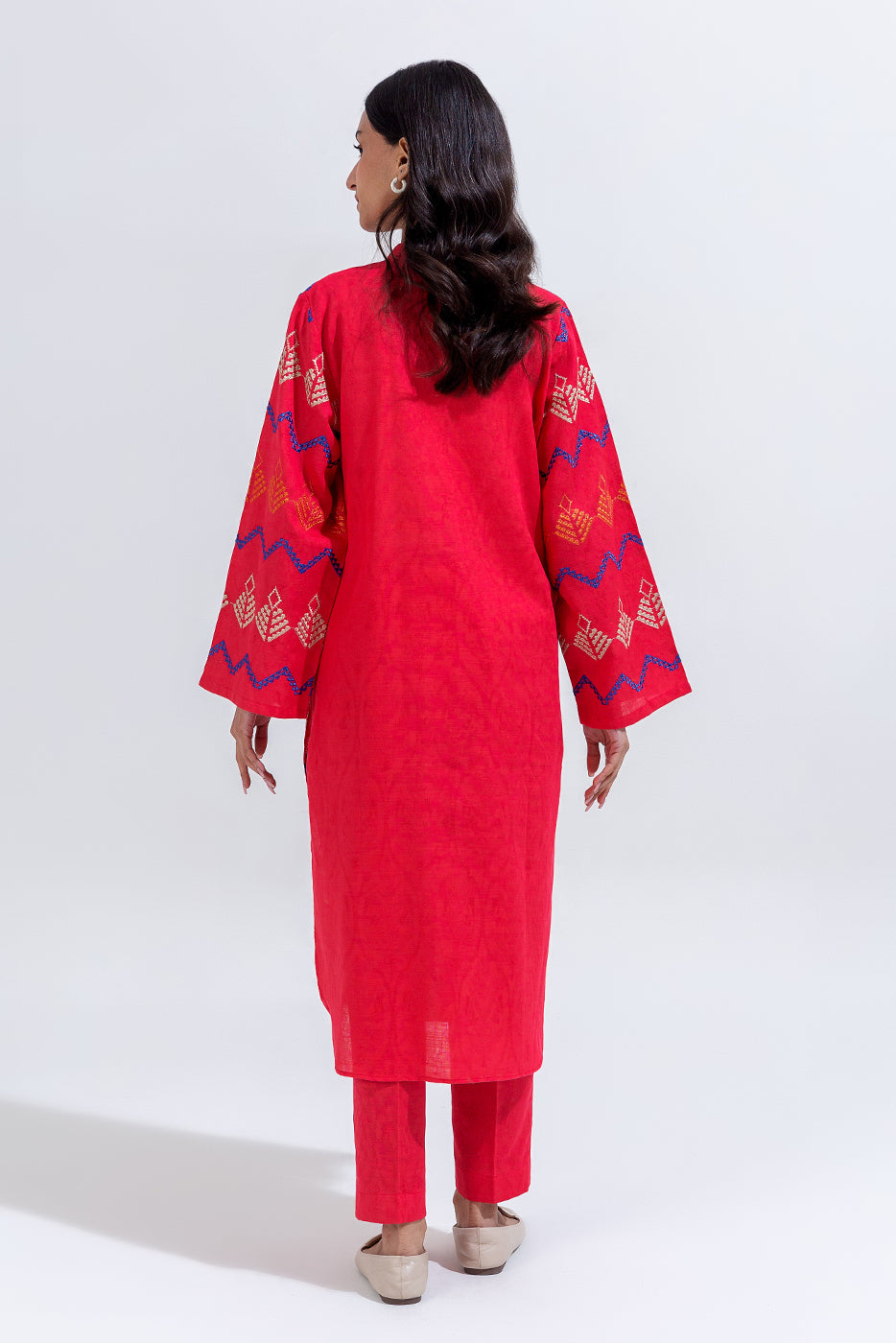 2 PIECE EMBROIDERED KHADDAR JACQUARD SUIT (PRET)