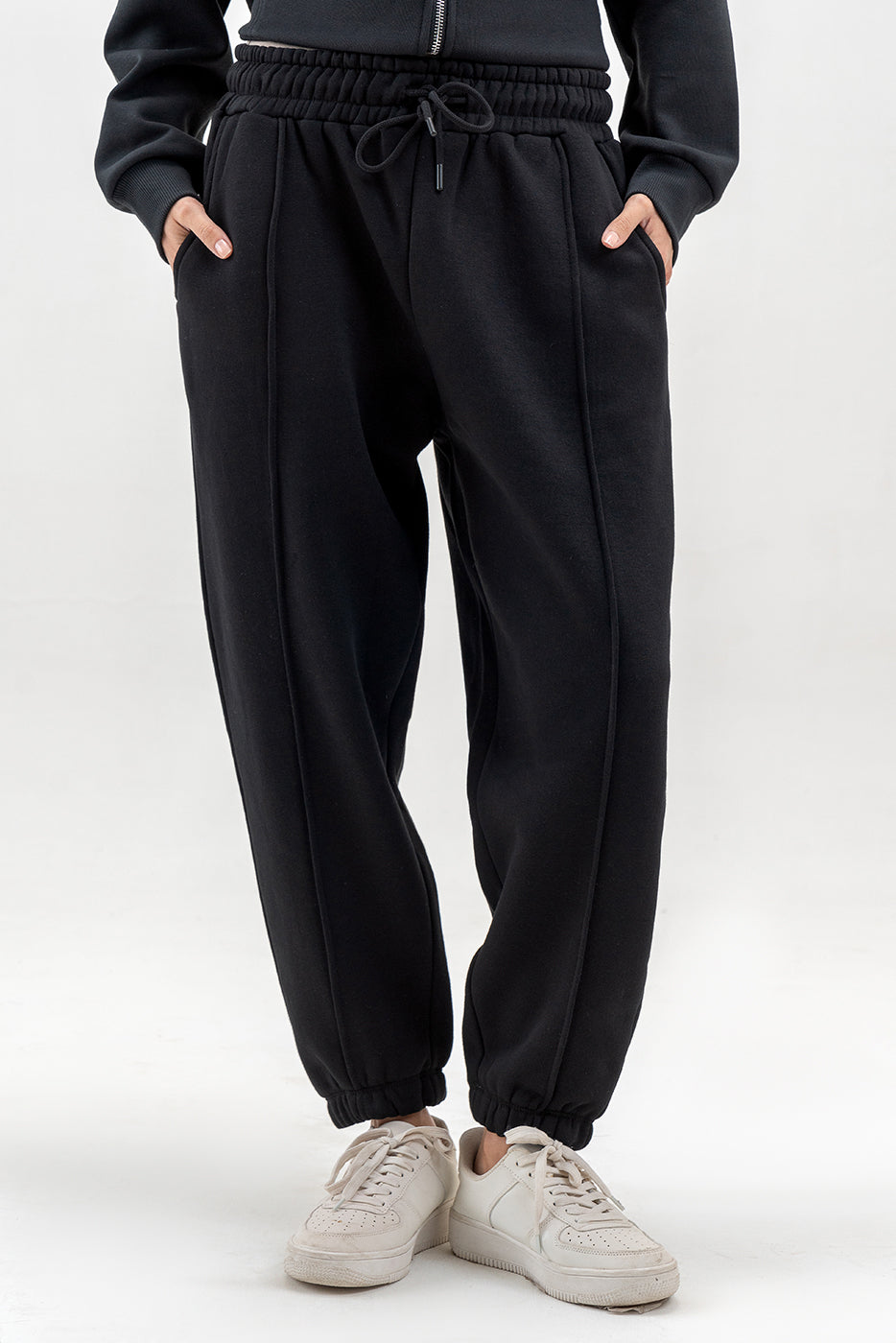 PLEATED JOGGER PANTS