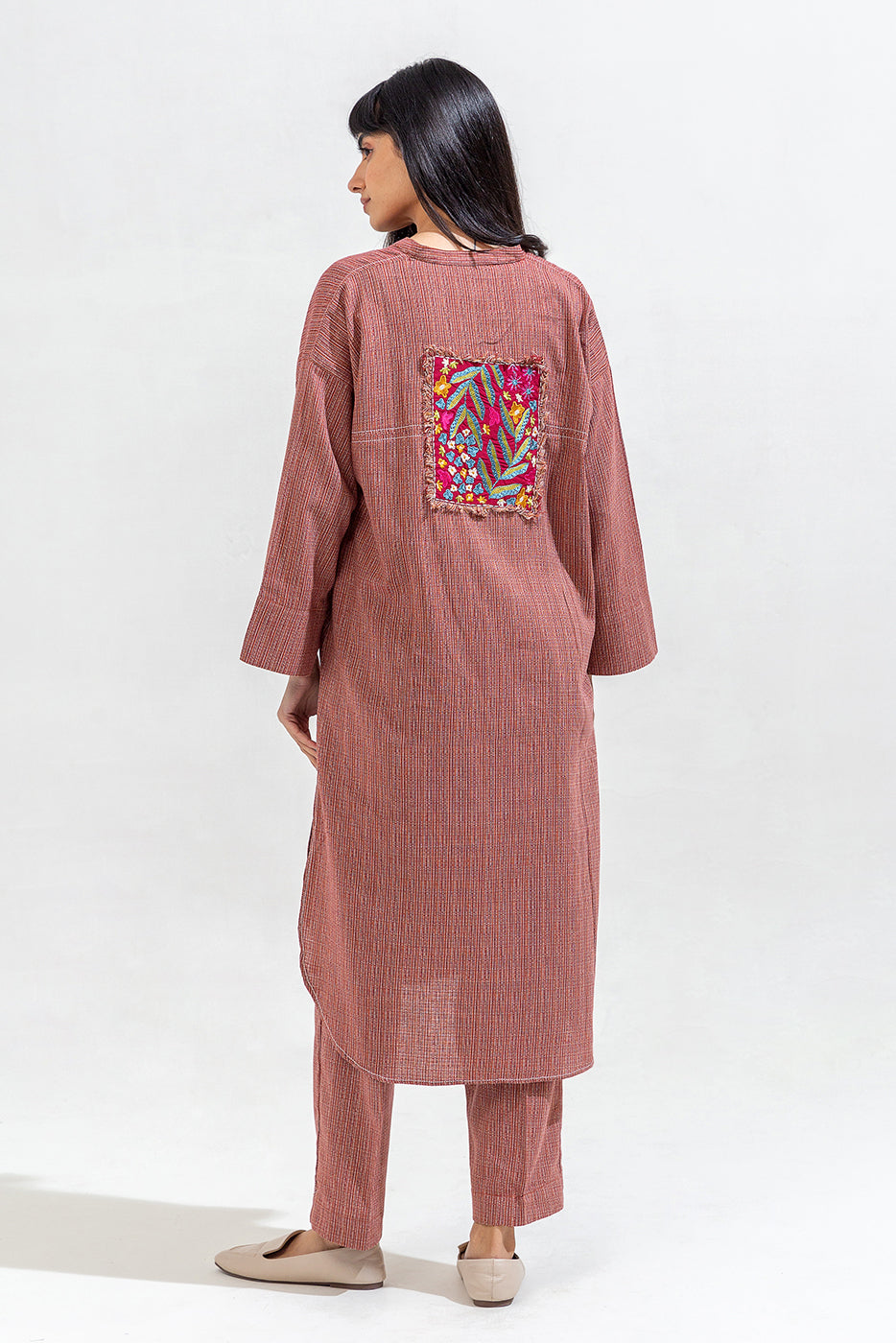 2 PIECE EMBROIDERED DOBBY SUIT (PRET)