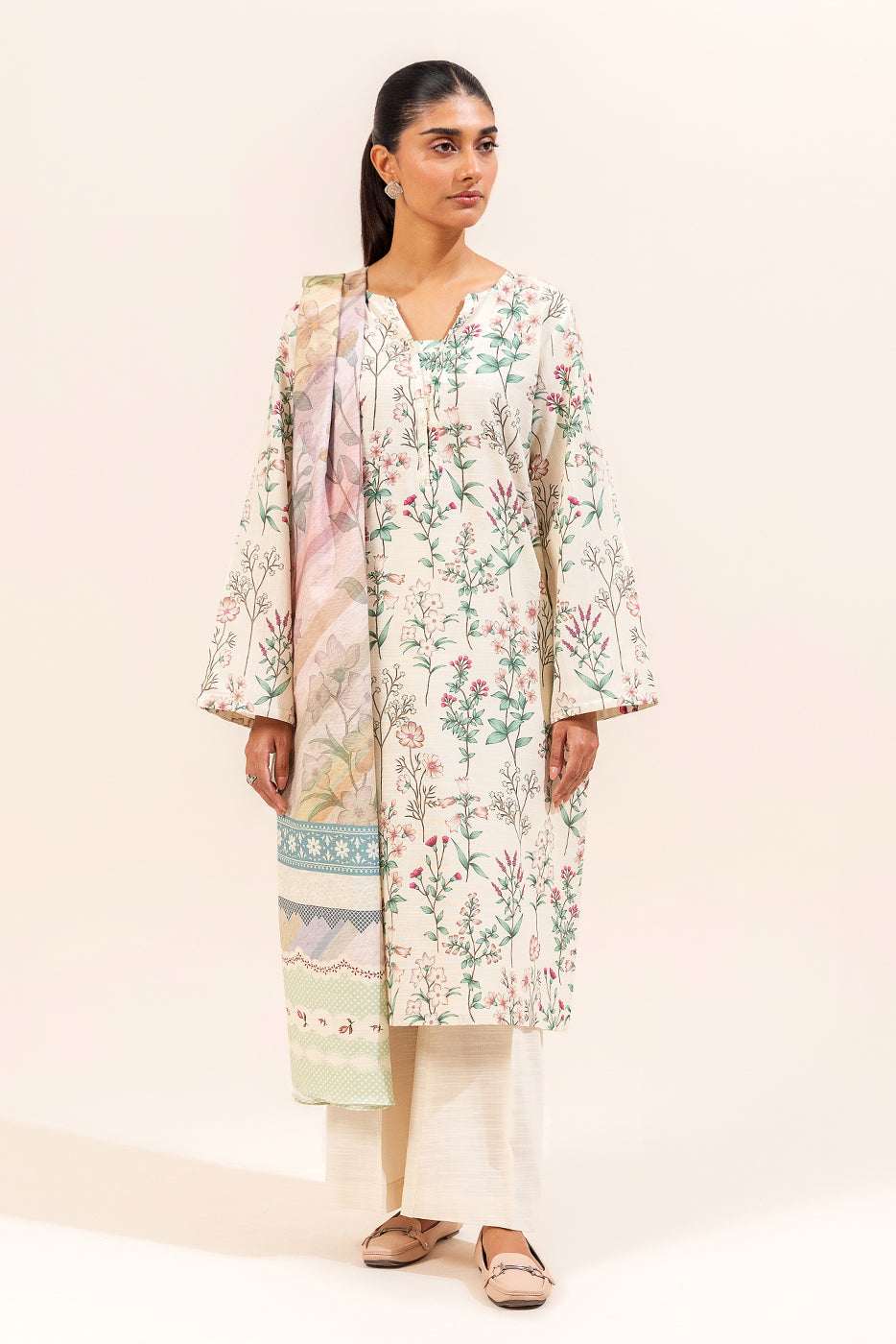 3 PIECE PRINTED KHADDAR SUIT-SAND BLOOM (UNSTITCHED)