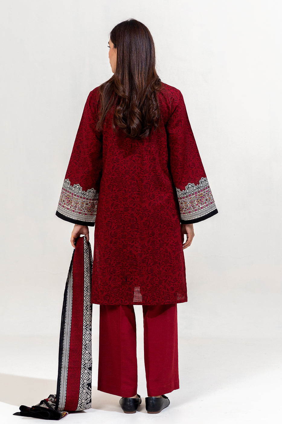 2 PIECE EMBROIDERED KHADDAR SUIT-GARNET PRIDE (UNSTITCHED)