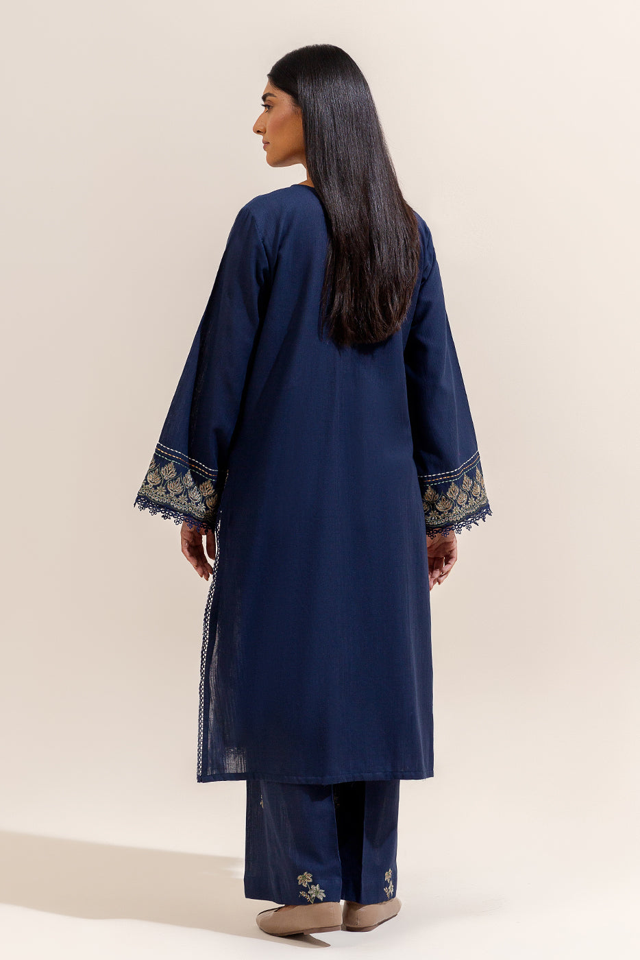 2 PIECE EMBROIDERED KHADDAR SUIT-INDIGO BLOOM (UNSTITCHED)