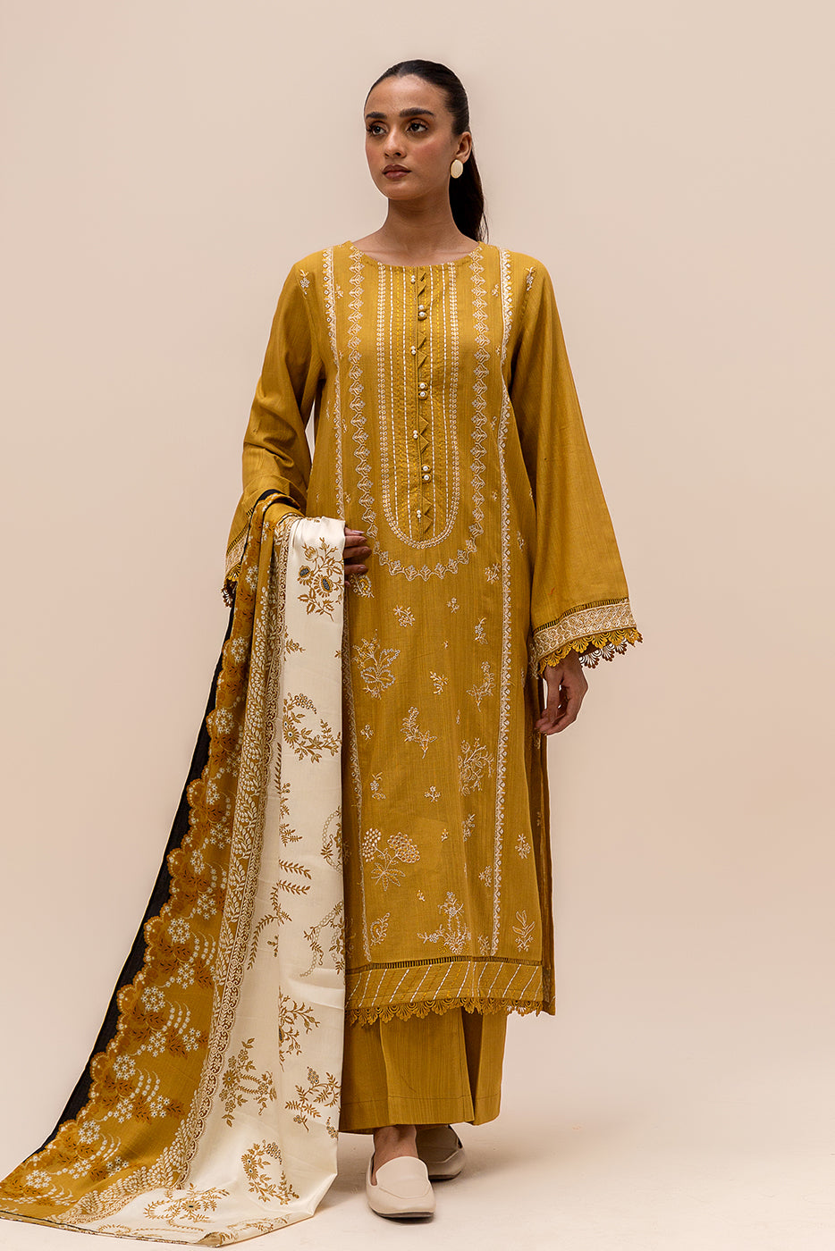 3 PIECE EMBROIDERED KHADDAR SUIT-TUSCAN TINT (UNSTITCHED)