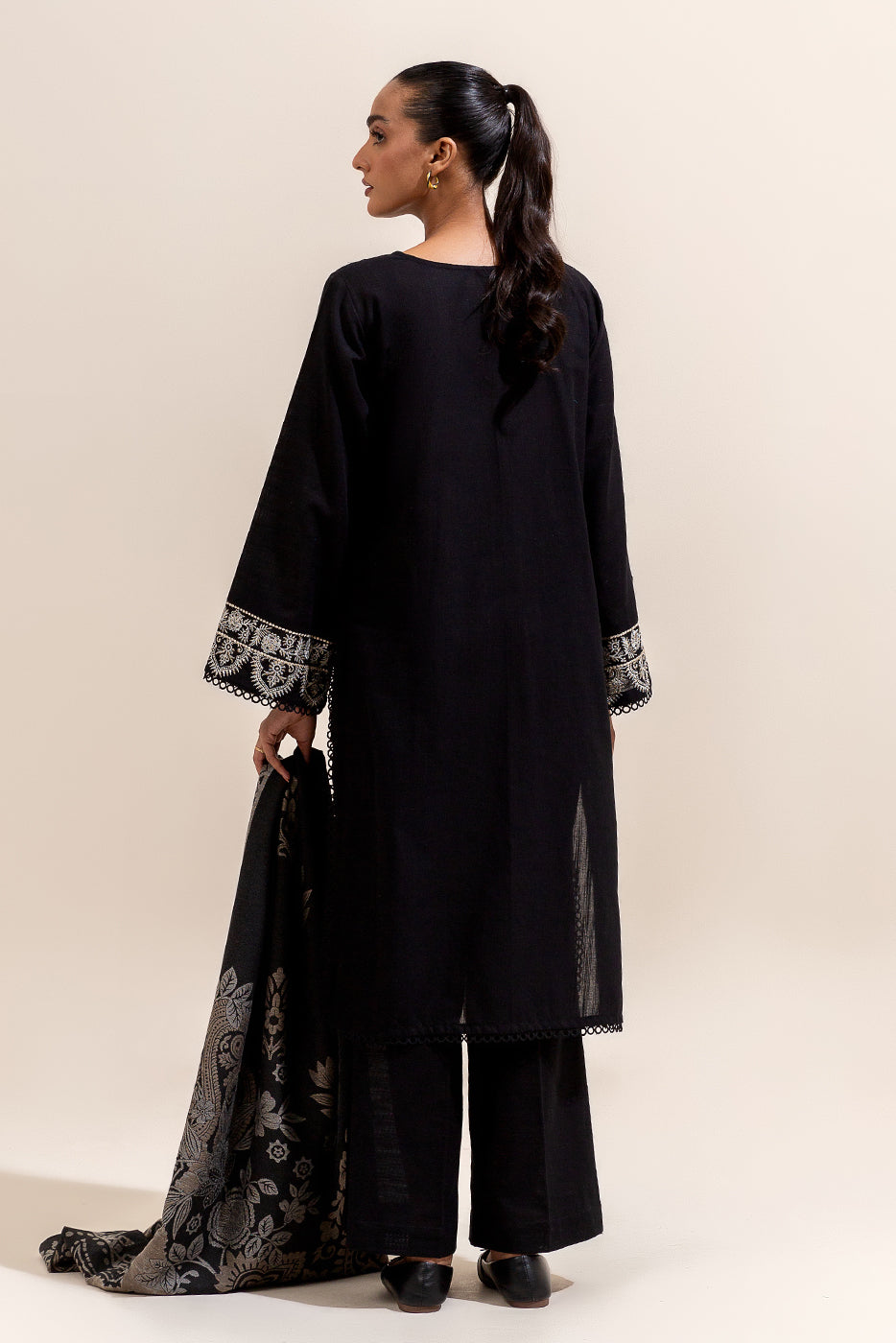 2 PIECE EMBROIDERED KHADDAR SUIT-SABLE MESH (UNSTITCHED)