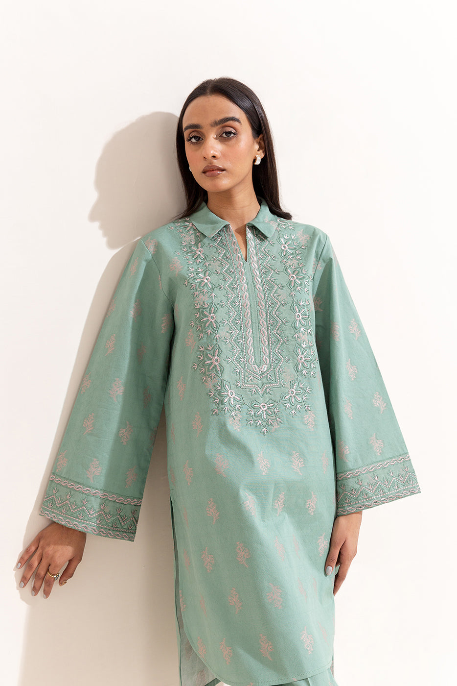 2 PIECE EMBROIDERED SELF JACQUARD SUIT-AQUA GLOOM (UNSTITCHED)