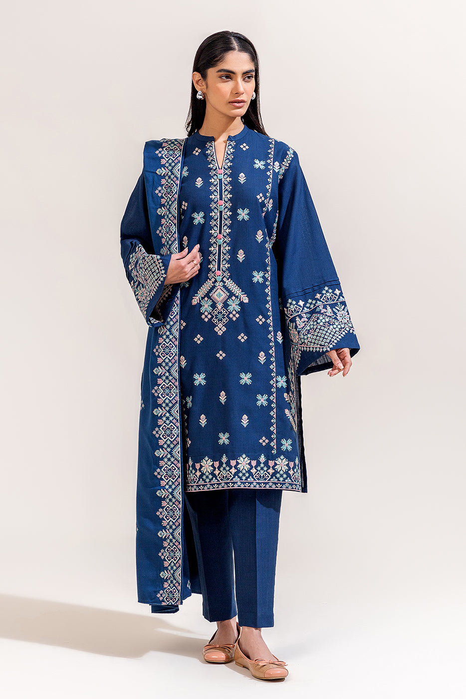 3 PIECE EMBROIDERED KHADDAR SUIT-AEGEAN GRID (UNSTITCHED)