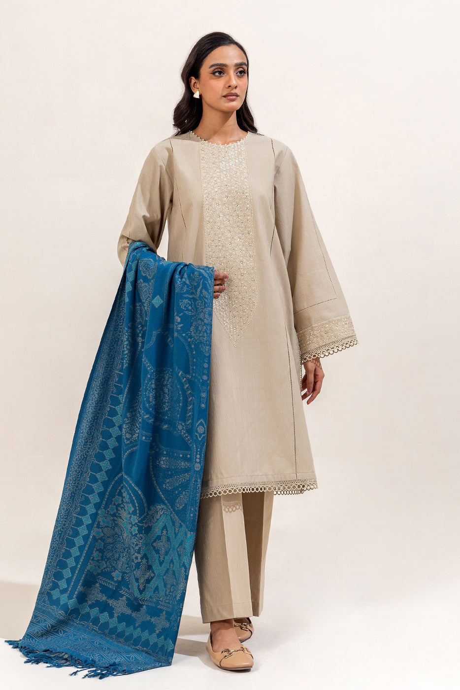 3 PIECE EMBROIDERED KHADDAR SUIT-SANDY BLUE (UNSTITCHED)