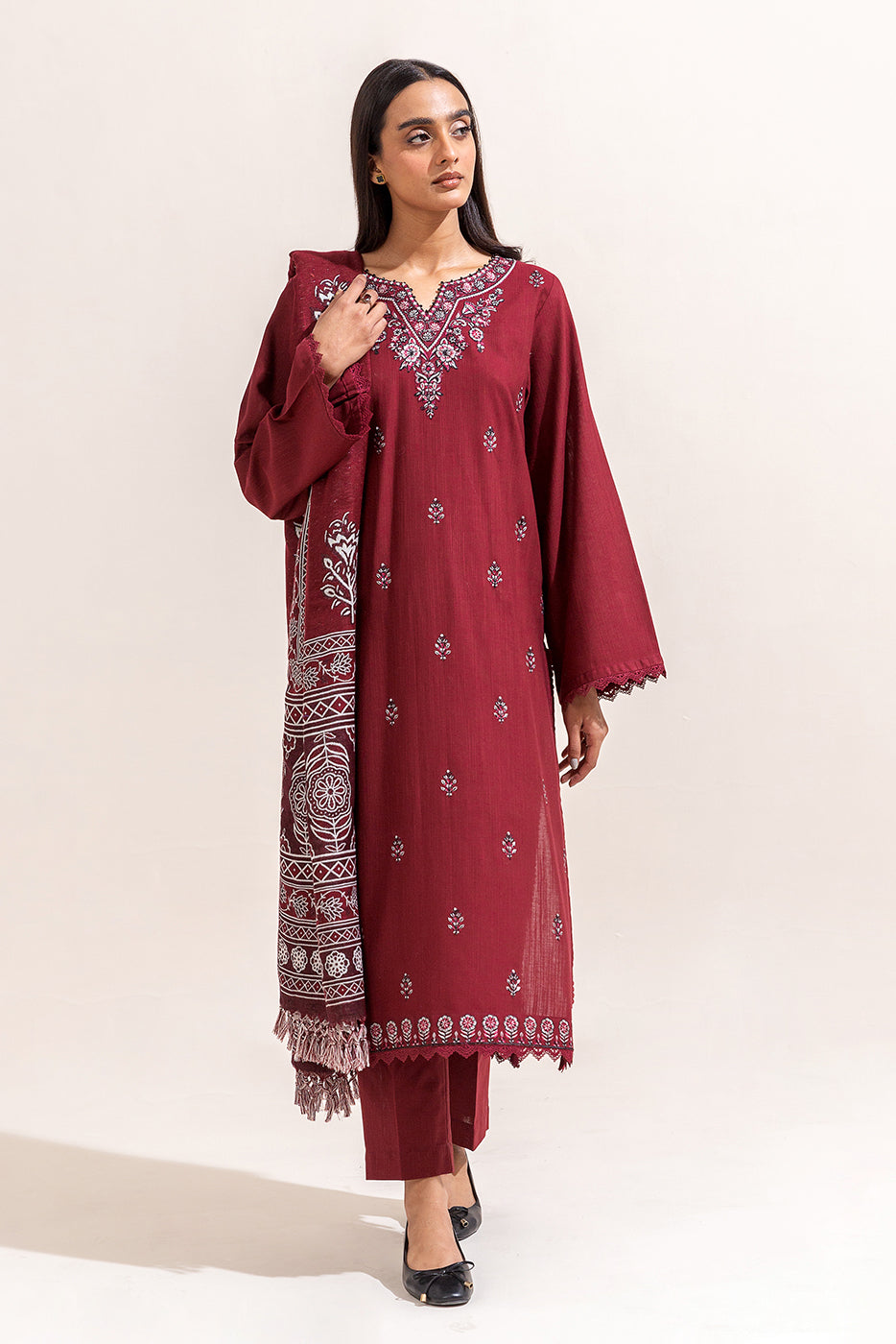 3 PIECE EMBROIDERED KHADDAR SUIT-GARNET WEFT (UNSTITCHED)