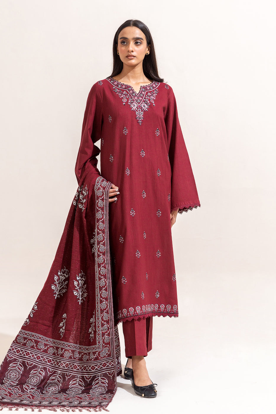 3 PIECE EMBROIDERED KHADDAR SUIT-GARNET WEFT (UNSTITCHED)