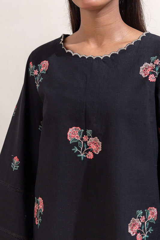3 PIECE EMBROIDERED SLUB KHADDAR SUIT-BLACK BEAUTY (UNSTITCHED)