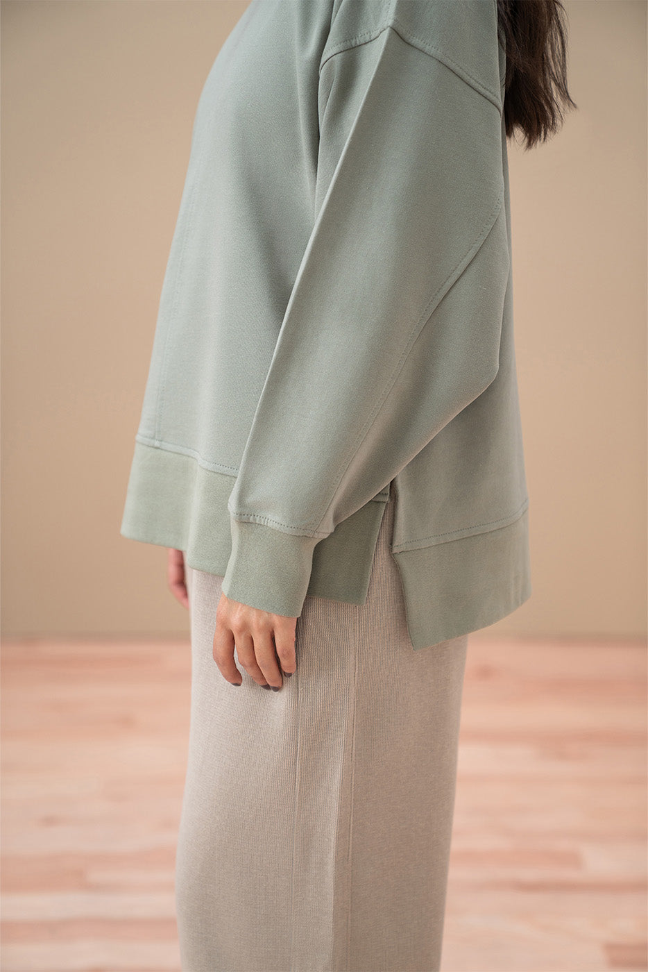 RELAXED FIT SWEATSHIRT