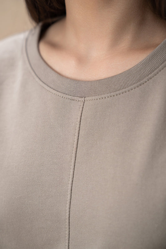 BASIC SWEATSHIRT