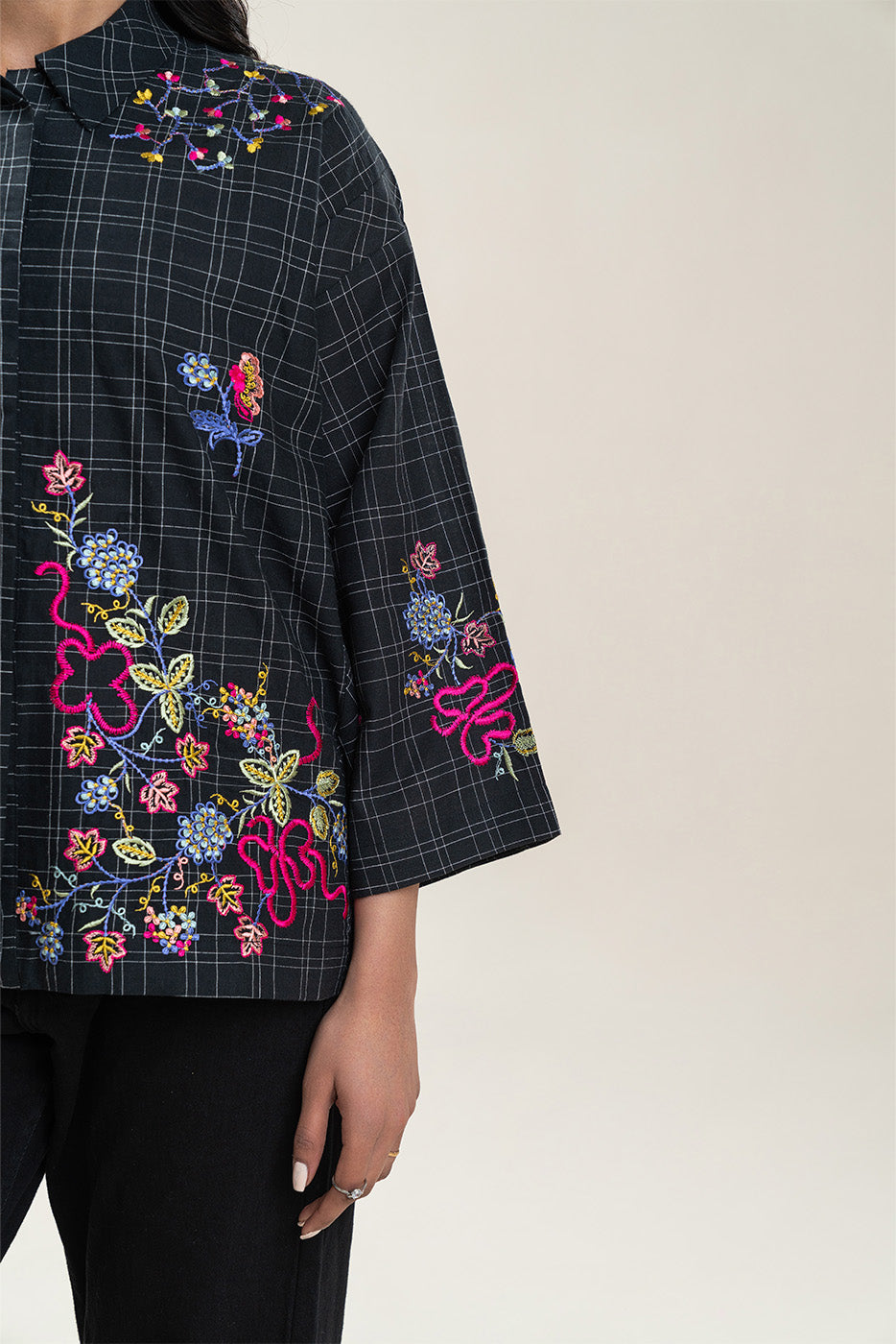 EMBROIDERED COTTON LINEN TOP (PRET)