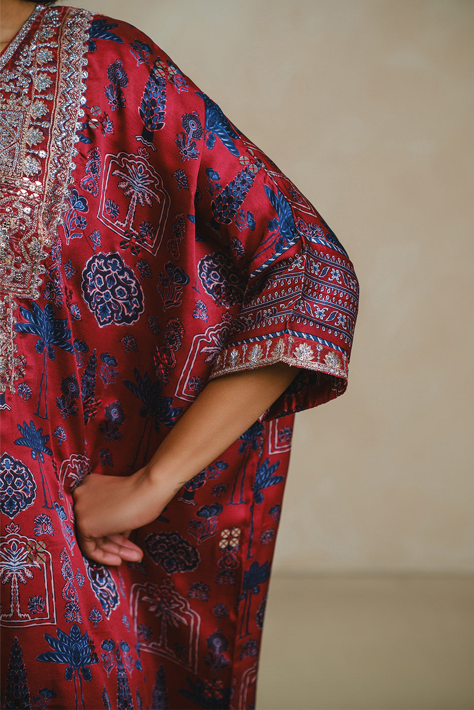 EMBROIDERED SHAMOZE SILK SHIRT (LUXURY-PRET)