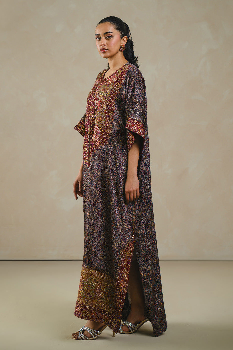 EMBROIDERED SHEMOZE SILK SHIRT (LUXURY PRET)