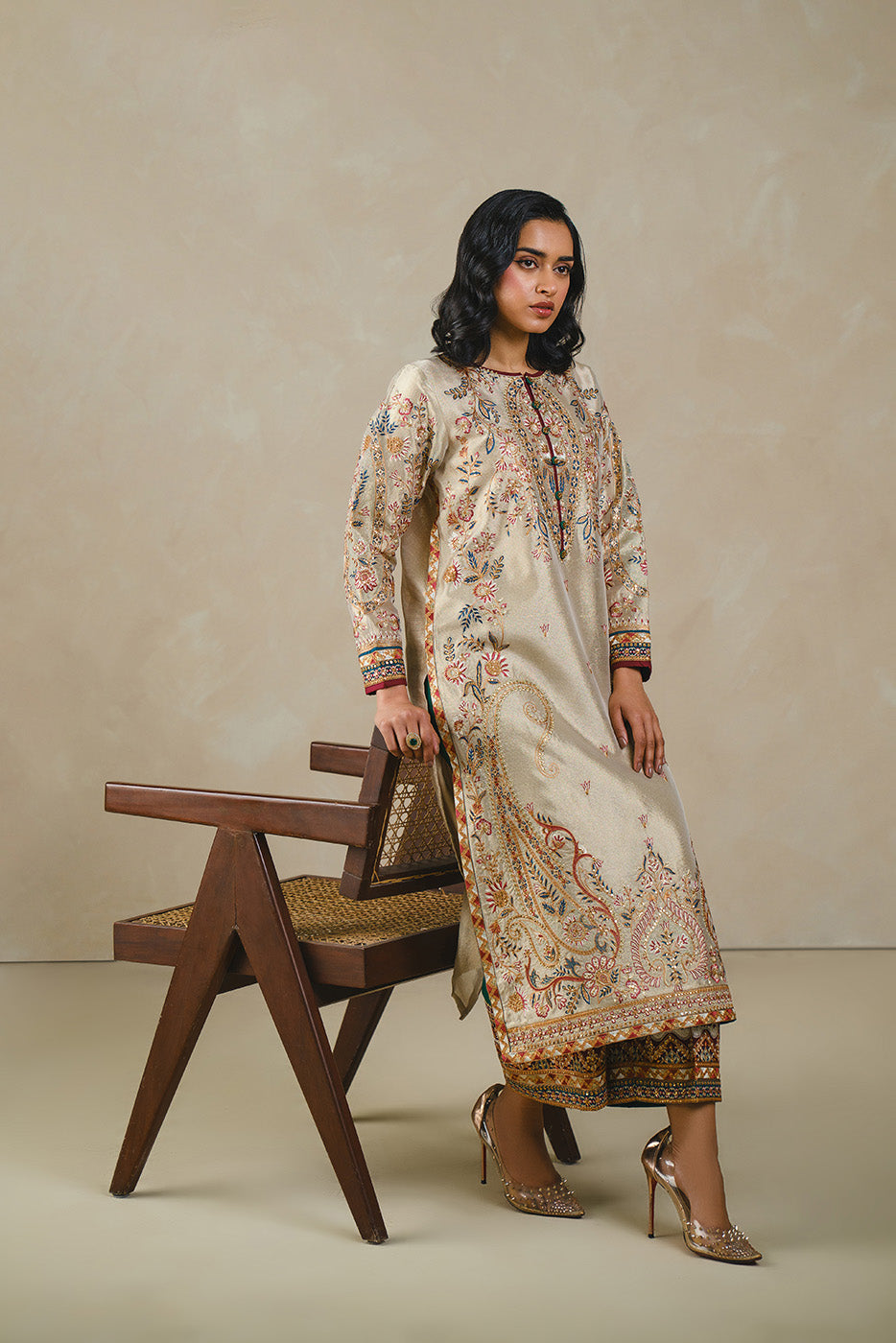 2 PIECE EMBROIDERED TISSUE SUIT (LUXURY PRET)