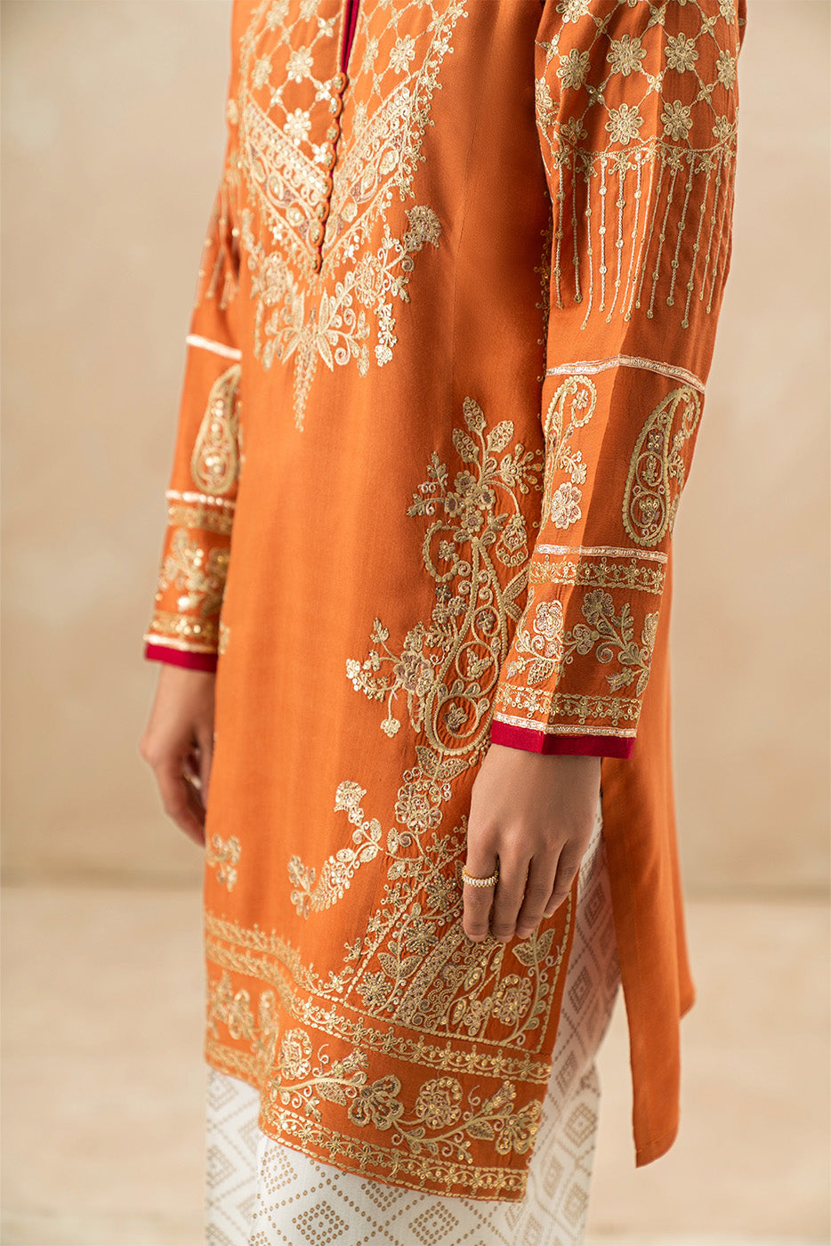 2 PIECE EMBROIDERED RAW SILK SUIT (LUXURY-PRET)