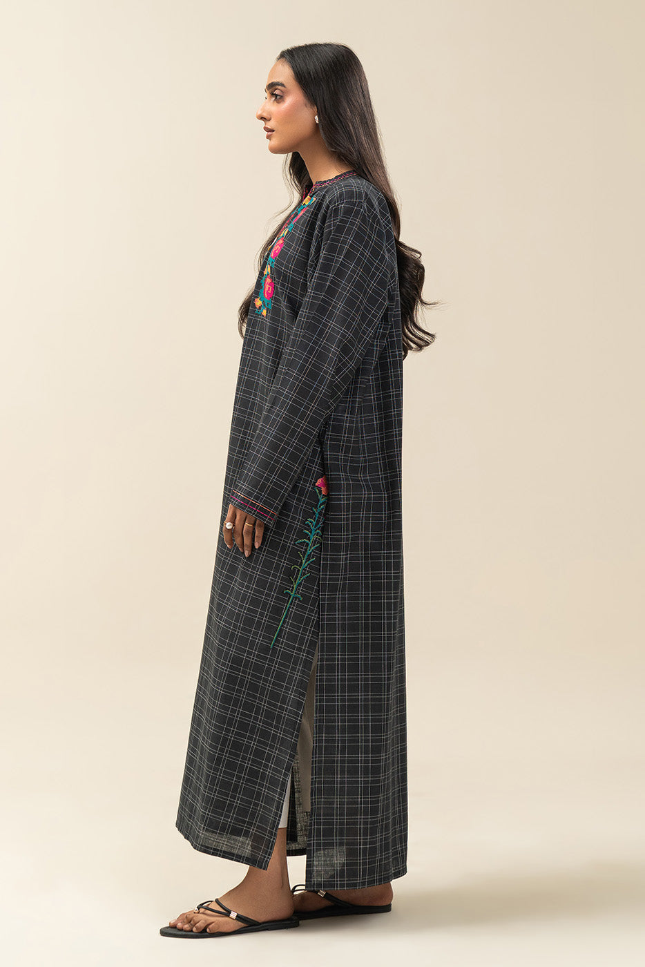 EMBROIDERED COTTON LINEN SHIRT (PRET)