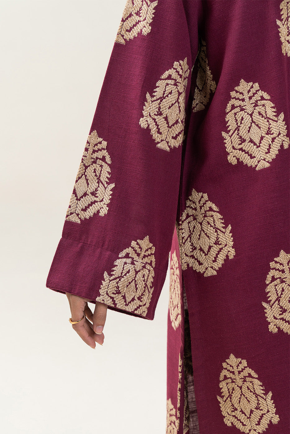 2 PIECE EMBROIDERED KHADDAR SUIT (PRET)