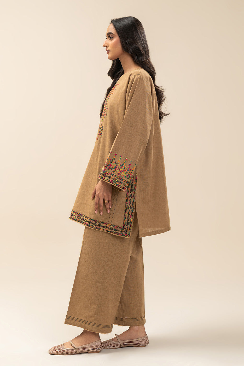 2 PIECE EMBROIDERED TWO WAY SLUB SUIT (PRET)