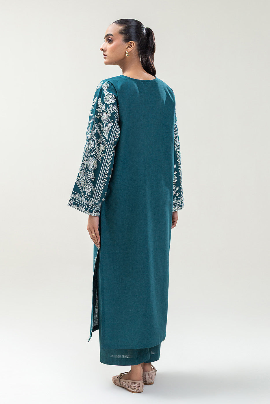 2 PIECE EMBROIDERED TWO WAY SLUB SUIT (PRET)