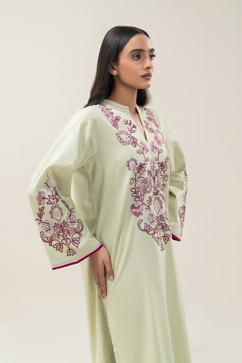 2 PIECE EMBROIDERED CAMBRIC SUIT (PRET)