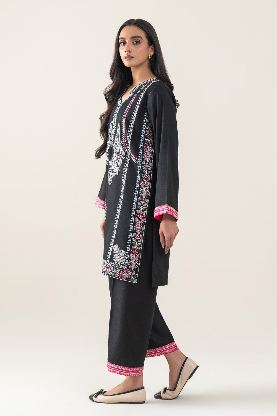 2 PIECE EMBROIDERED SLUB KHADDAR SUIT (PRET)
