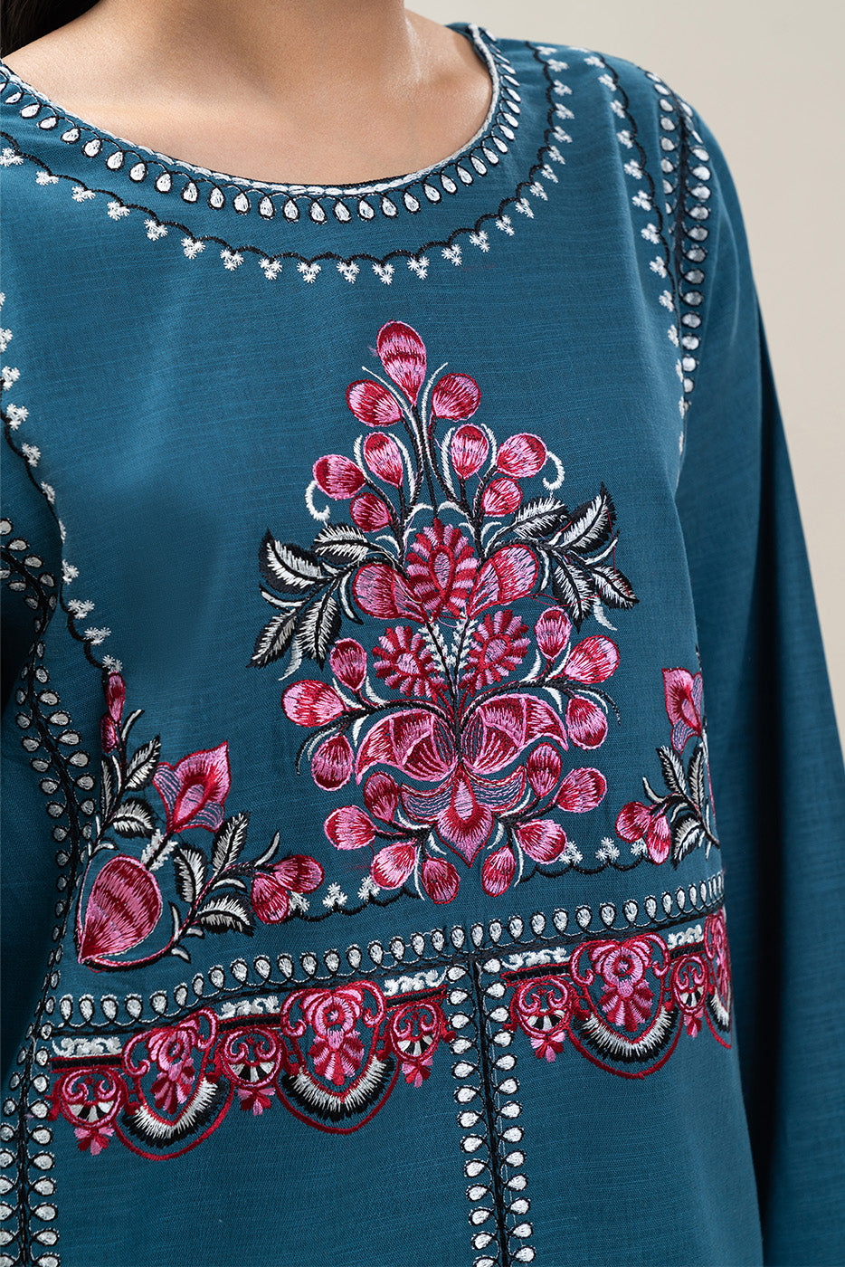 2 PIECE EMBROIDERED KHADDAR SUIT (PRET)