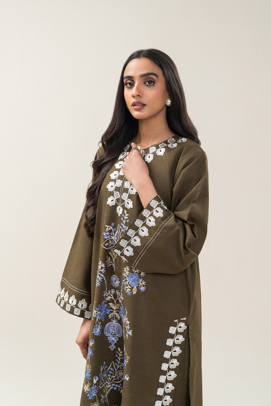 2 PIECE EMBROIDERED SLUB KHADDAR SUIT (PRET)